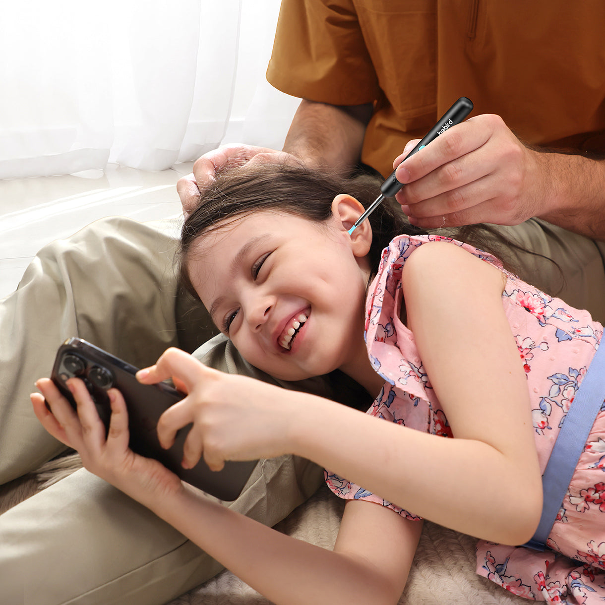 Earway ear wax removal with camera